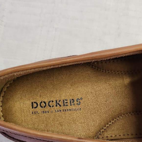 NWOT Dockers Brown Leather Slip-On Loafers with Moccasin Seam - Picture 3 of 8